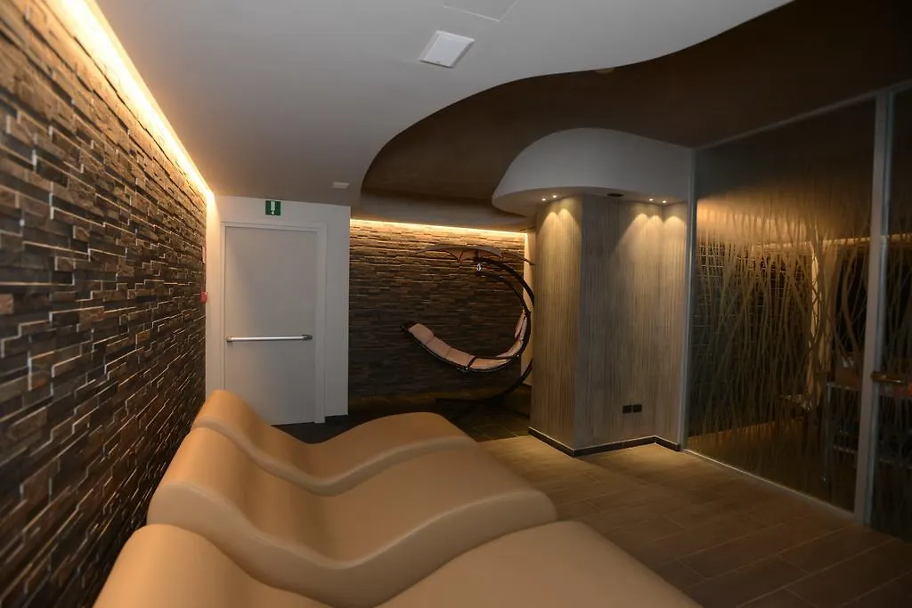 Albergo Roma, BW Signature Collection Καστελφράνκο Βένετο