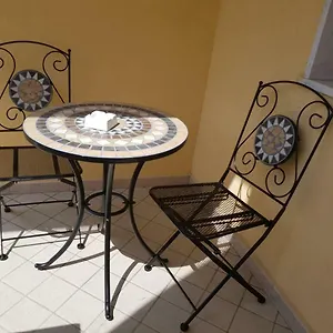 https://relax-due-passi-dal-mare.sicilyhotelsitaly.net